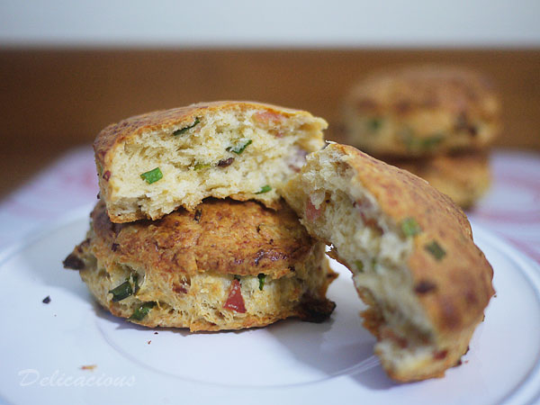 bacon parmesan scallion scones | Delicacious