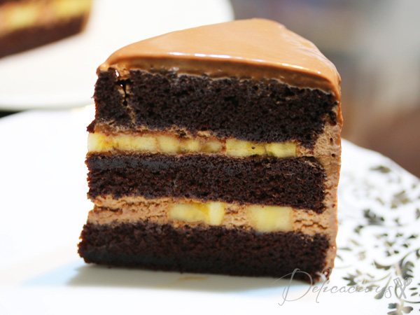 chocolate banana layered cake